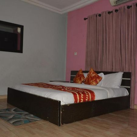 Esporta Suites Yaba Lagos Bagian luar foto